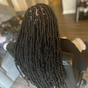 Meet your Posher, Aniyah